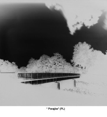 Negativ einer Landschaft mit einer Brücke, © Günter Derleth