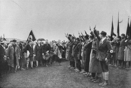 Adolf Hitler auf dem Hesselberg, 1930